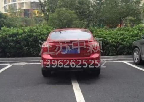 車停在車位也被貼處罰單子？交通警察：這三種停車方式也算違規(guī)！