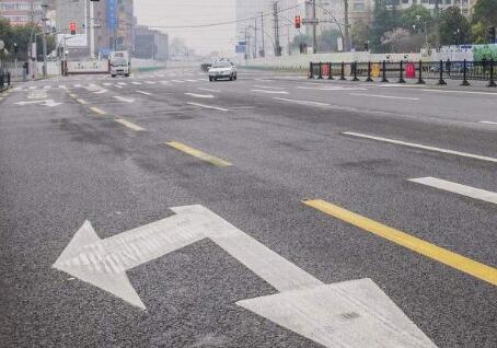 江蘇蘇州道路劃線如何翻新比較好呢？