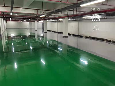 蘇州環(huán)氧地坪廠(chǎng)家：環(huán)氧地坪漆干燥后為何會(huì)泛白發(fā)白？