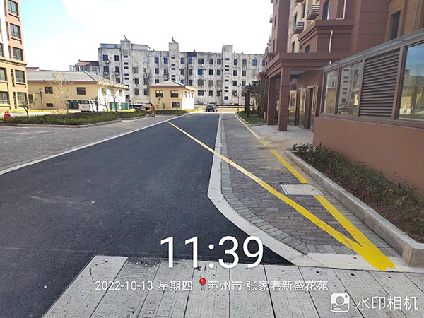 蘇州道路劃線廠家分析，環(huán)氧樹脂地坪有齒痕是什么原因？