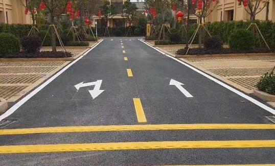 蘇州廠區(qū)道路劃線的標準有哪些？