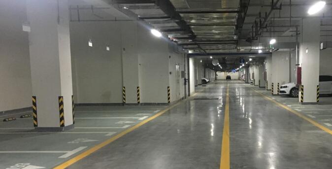 南京車位劃線解讀，地下車庫道路中線要用什么不同顏色？
