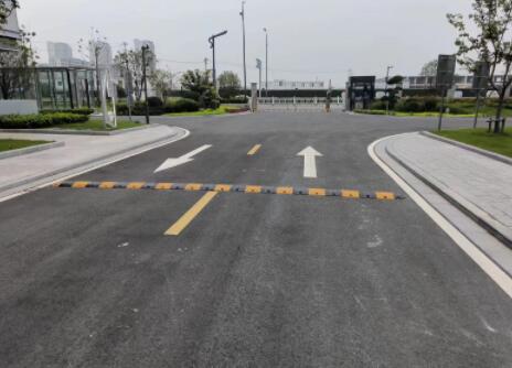 江蘇中穎，專業(yè)市道路劃線施工，打造安全暢通的城市道路