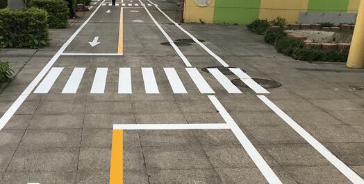 無(wú)錫醫(yī)院道路劃線找誰(shuí)？江蘇中穎道路劃線口碑好