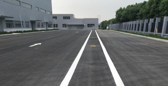 廠區(qū)道路標(biāo)線設(shè)計(jì)要求？廠區(qū)道路標(biāo)線彰顯安全與效率！